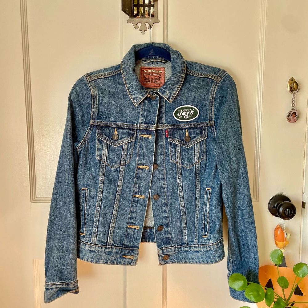 Levi's Classic Blue Denim Jacket NFL jets